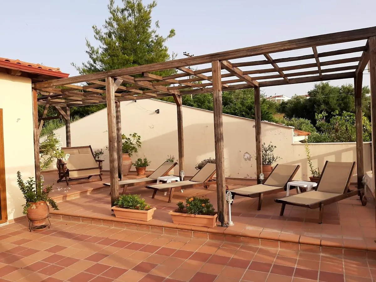 Gi Ga Mar Aparthotel Kriopigi