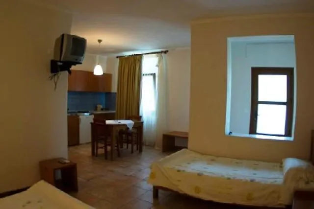 Gi Ga Mar Aparthotel Kriopigi