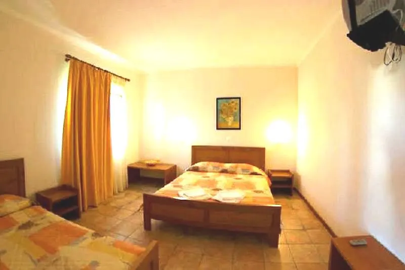 Gi Ga Mar Aparthotel Kriopigi